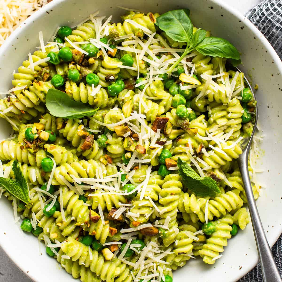 Easy Sweet Pea Pesto Pasta: Your 20-Minute Weeknight Dinner